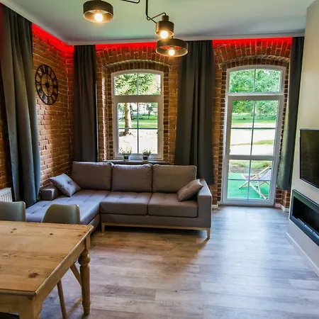 Hotelove Z Biokominkiem Stara Kuznia דירה קרפאז'