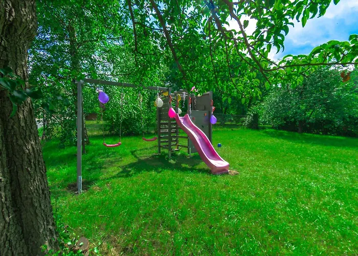 Hotelove Z Biokominkiem Stara Kuznia Апартаменты