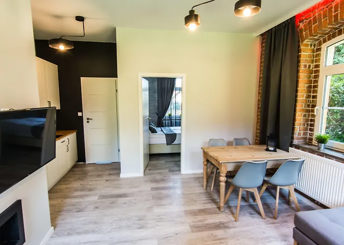 Hotelove Z Biokominkiem Stara Kuznia Апартаменты Карпач