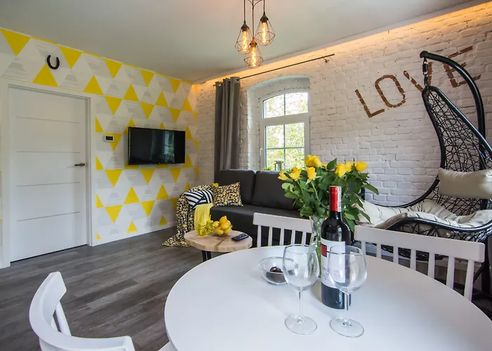 Hotelove Z Biokominkiem Stara Kuznia