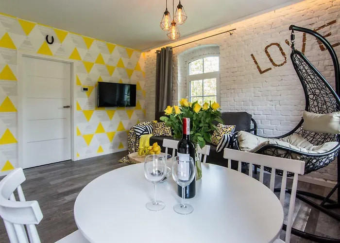 Hotelove Z Biokominkiem Stara Kuznia Апартаменты