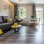 Hotelove Z Biokominkiem Stara Kuznia Appartement *