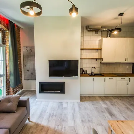 Apartmán Hotelove Z Biokominkiem Stara Kuznia