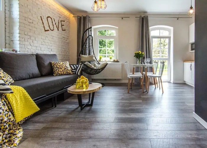 Hotelove Z Biokominkiem Stara Kuźnia *